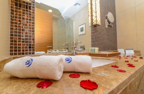 Az Zuhur Hotel | Golden Tulip Dammam Corniche Hotel