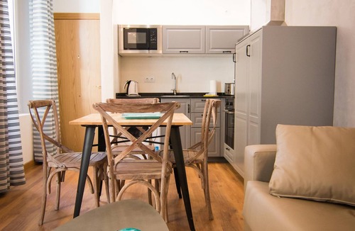 La Goleta Apartment | H2M Apartment Comfort in historic center