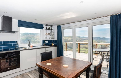 Glandyfi Cottage | Haka Lodge, Devil’s Bridge