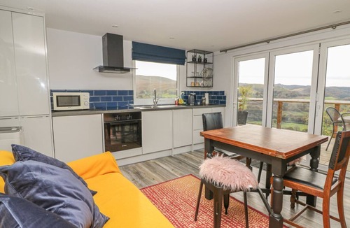 Glandyfi Cottage | Haka Lodge, Devil’s Bridge