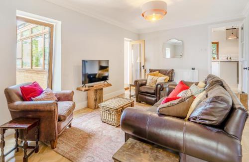 Llanelli House | Halfstone House