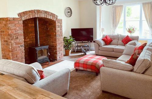Leek House | Heath View