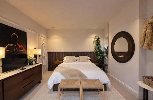 Macclesfield House | High Tree - Macclesfield - Near AZ, Rail & Peaks