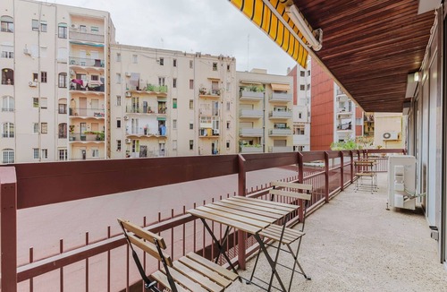 La Nova Esquerra de l'Eixample Apartment | Hip Antiga Esq de l'Eixample 3BR w/Doorman, W/D & A/C, by Blueground