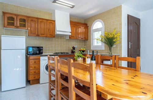 Cap Roig Apartment | Holiday Apartment 'Aigua Blava' with Terrace, Balcony & Wi-Fi