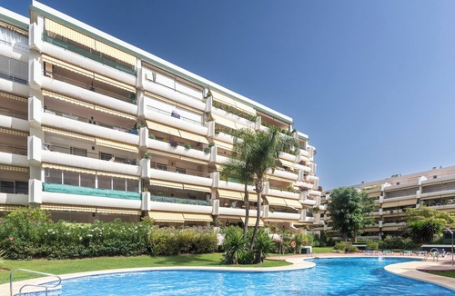 Guadalmina Apartment | Holiday Apartment Guadalmina Alta with Mountain View, Shared Pool & Wi-Fi