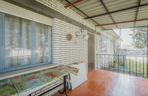 Cuellar House | Holiday Home 'La Casa De Arroyo' with Private Pool and Private Terrace