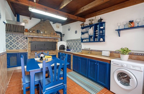 La Mancha House | Holiday Home Casa Matyas close to the Beach with Garden & Wi-Fi
