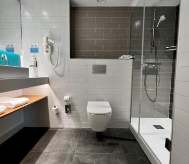 Rejas Hotel | Holiday Inn Express - Madrid - Airport by IHG