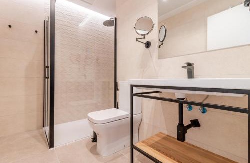 Cuatro Caminos Apartment | Home Art Apartments Bernabéu