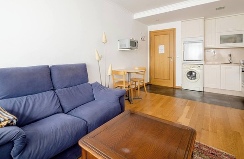 Baiona Old Town Apartment | Homerez - Welcoming flat in Baiona - 50 m² - Free parking