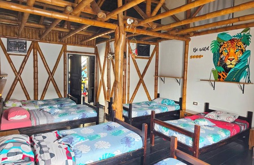 San Agustin Hostel | Hostal Bambu