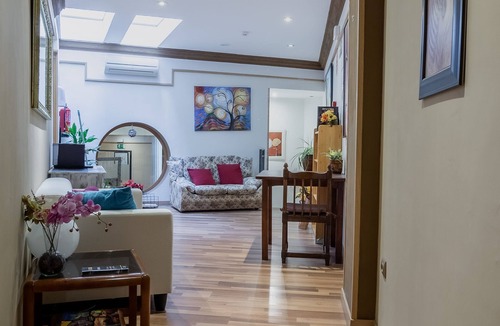 Alpedrete Hostel | Hostal Rural El Caño by Viverestays