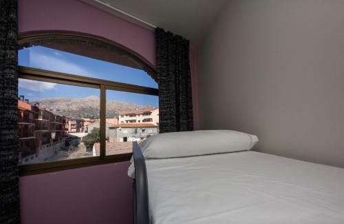 Manzanares el Real Hostel | Hostel La Pedriza