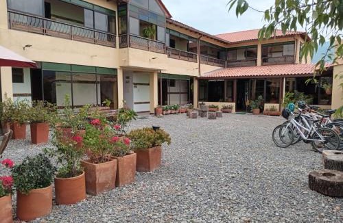 La Chapa Hotel | Hotel Villa Sofia