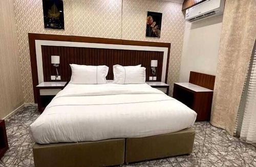 Umluj Hotel | Hyatt town 1