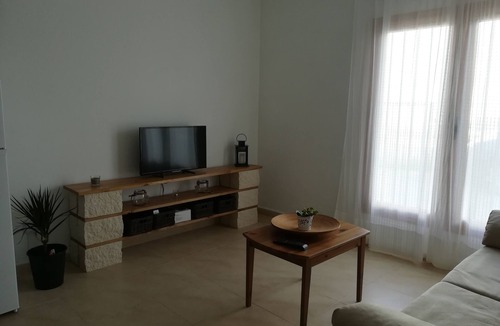 Benimantell Apartment | Ideal to relax and connect with nature, in front of the Castell