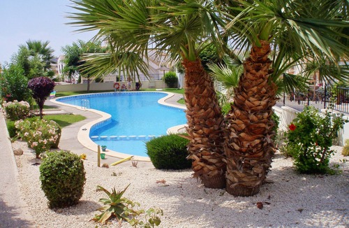 Orihuela Costa Villa | Immaculate Well Equipped Villa with FREE Wi-Fi and beautiful Communal Pool