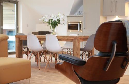 Forfar House | Isla