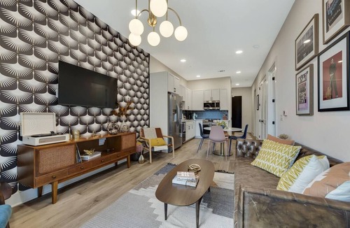 East Nashville Apartment | Johnny Cash on Main | 1 mile to DTNash| LUX, Johnny Cash on Main | 1 mile to DTNash| LUX