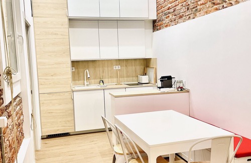 Gaztambide Apartment | Jungle duplex in Madrid 8 people: 3BR 2BA Parking