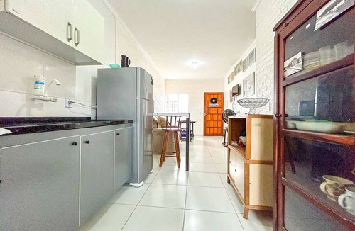 Cibratel II Apartment | Kitnet com WiFi, piscina e churrasq em Itanhaém/SP