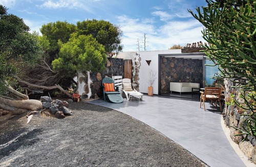 Haria Villa | La Bodeguita - House on a Volcano with a Guitar