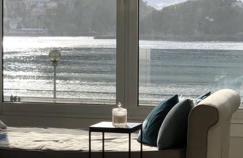 San Sebastian Centro Apartment | La Concha Bay Suite & Views