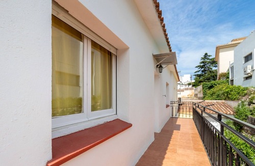 Llanca Apartment | La Farella 60 - Apartment with balcony