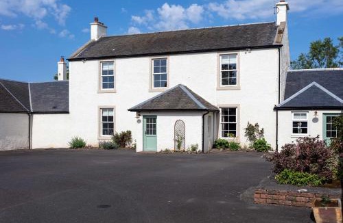 Troon House | Laigh House - Donnini Apartments