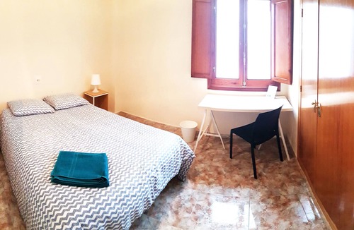 El Cabanyal Apartment | Large 7 bedroom apartment close to the beach