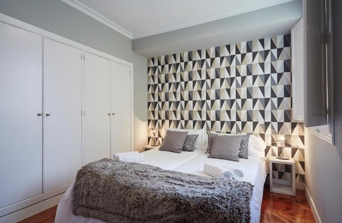 Recoletos Apartment | LEEWAYS APARTMENT V in ALCALÁ 99
