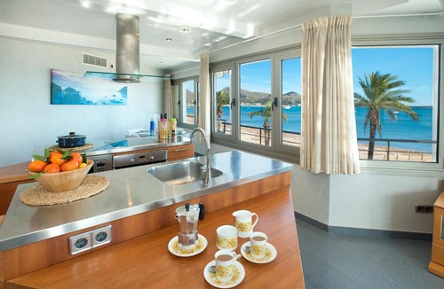 Puerto de Pollensa Apartment | Life By the Beach - Sea View Apartment 2