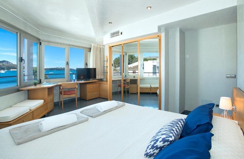 Puerto de Pollensa Apartment | Life By the Beach - Sea View Apartment 2