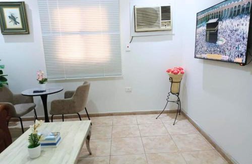 Hera Street Apartment | Lily 4 Apartment and Penthouse