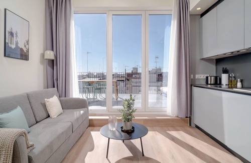 La Petxina Apartment | Limehome Valencia Carrer de Sant Jacint