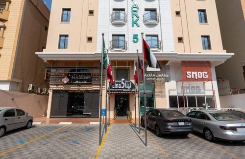 Al Ulaya Apartment | Lina Park 5