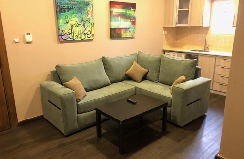 Sari Street Apartment | Loren Suites