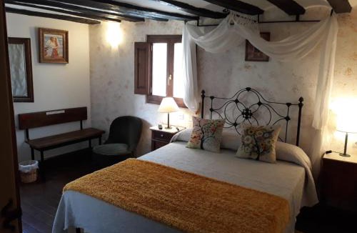 Cuzcurrita de Rio Tiron House | Los Colmenares