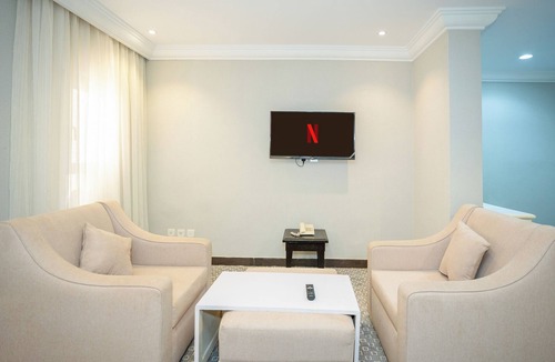 Al Olaya District Apartment | LP28.4 - Chic Studio Apt in Olaya District