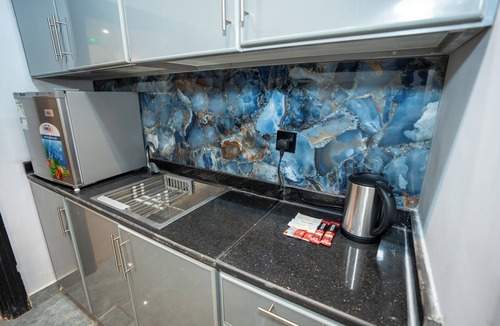 Al Olaya District Apartment | LP28.5 - Modern 1BR near Kingdom Center