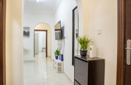 Medina Apartment | Luxurious Family 3 Bedroom Apartments 10 Mins Drive to Al-Masjid Nabawi - Nozol Noor 1