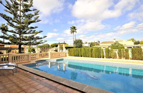 Badia Gran Villa | Luxurious villa with pool in Bahía Grande