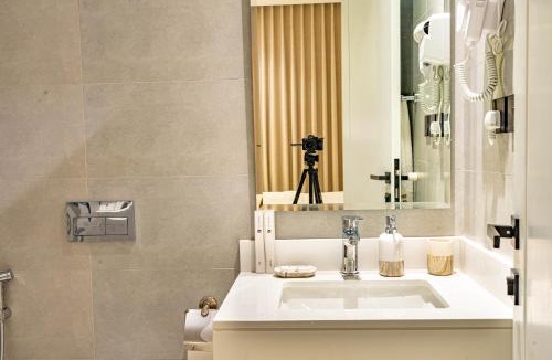 Dammam Apartment | Luxury Seaview Apartment with a Private Balcony