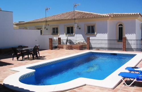 Alhaurin el Grande Villa | Luxury villa @ Alhaurin Golf nr Mijas, pvt heated pool, wifi, aircon, fab views