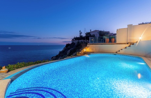 Coveta Fuma House | Luxury villa with its own swimming pool, directly by the sea, stairs to the see.