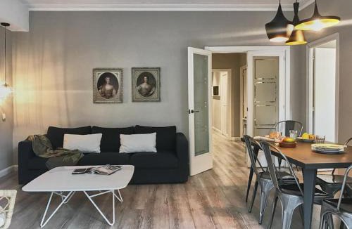 La Nova Esquerra de l'Eixample Apartment | Magnificent 4 bedroom apartment in Eixample