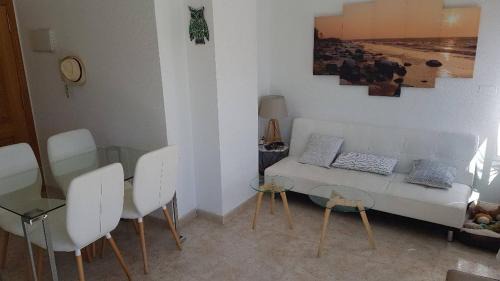 Torrevieja Apartment | Magnificent penthouse 4-6 people with terrace and sea view, near the beach