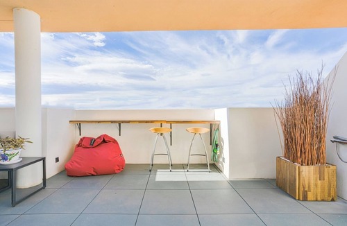 La Malva-rosa Apartment | Malvarrosa Attic- Beach, BIG Terrace and good WIFI