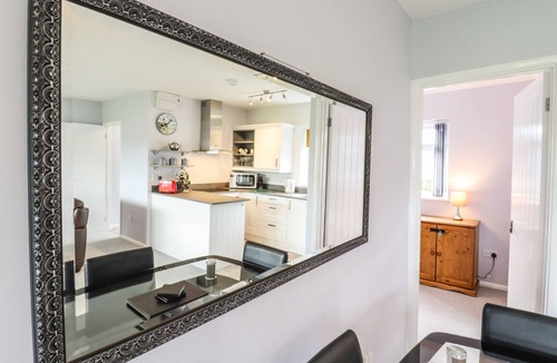 Oulton Broad Cottage | Marsh Bungalow